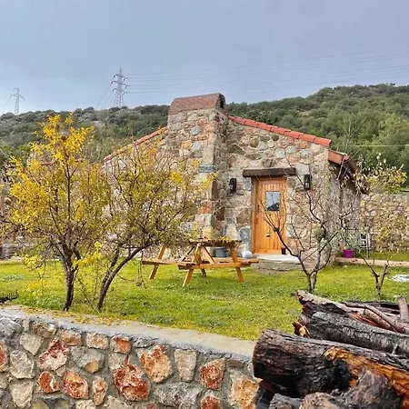 Karaincirevleri Muestakil Tas Ev *